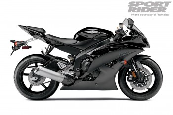 146_1009_01+2011_yamaha_yzf_r6_black+.jpg