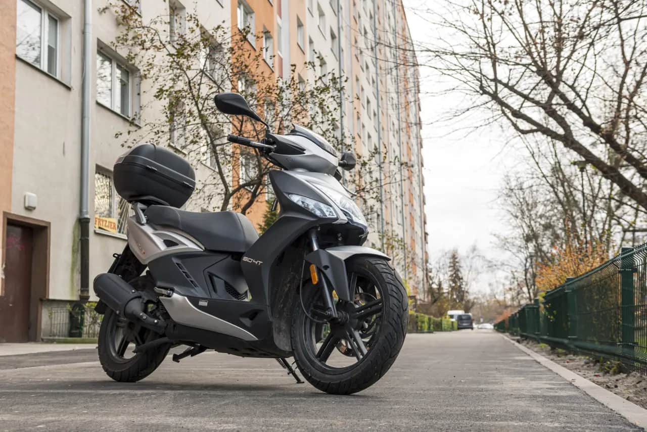 Mocniejszy skuter 2T? Zacznij tuning mądrze i legalnie!