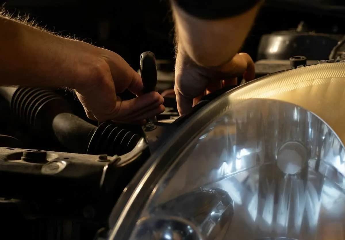 Zarobki właściciela warsztatu: 3 000 czy 15 000 zł netto?