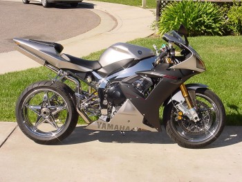 tap_moto_Yamaha_R1_tuning_1.jpg