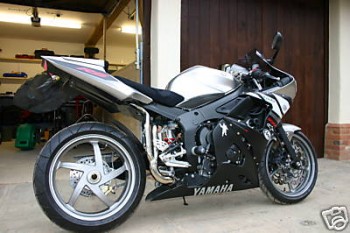 yamaha-r6.jpg